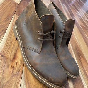Men’s Clark’s dress shoes-Desert boot evo- Beeswax leather